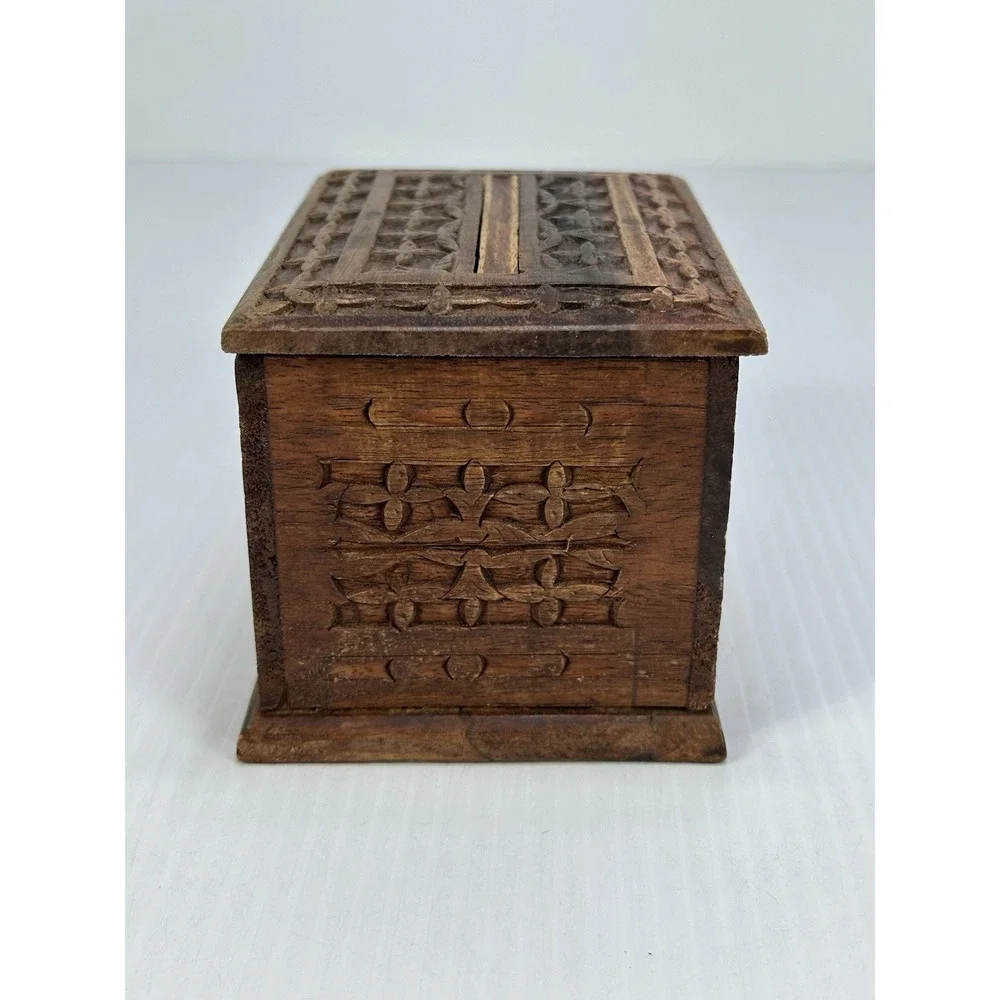 VTG Wood Hand Crafted Carved Cigarette Case Holder Dispenser‎ Magic Box